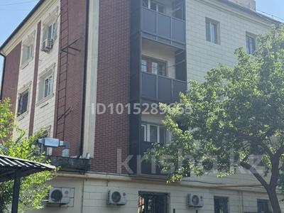 2-комнатная квартира · 40 м² · 4/4 этаж, Толе би 58 — Пересечение Толе би - Желтоксан за 21 млн ₸ в Таразе