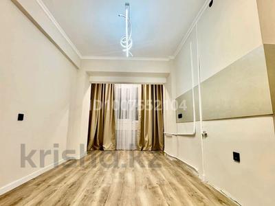 4-комнатная квартира · 76.5 м² · 4/5 этаж, Ташкентская 504 за 46.5 млн 〒 в Алматы, Ауэзовский р-н