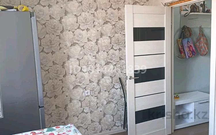 2-бөлмелі пәтер · 62 м² · 4/9 қабат, Зачаганск пгт ш/а., Монкеұлы 77, бағасы: 22.5 млн ₸ в Уральске, мкр. Зачаганск пгт — фото 2