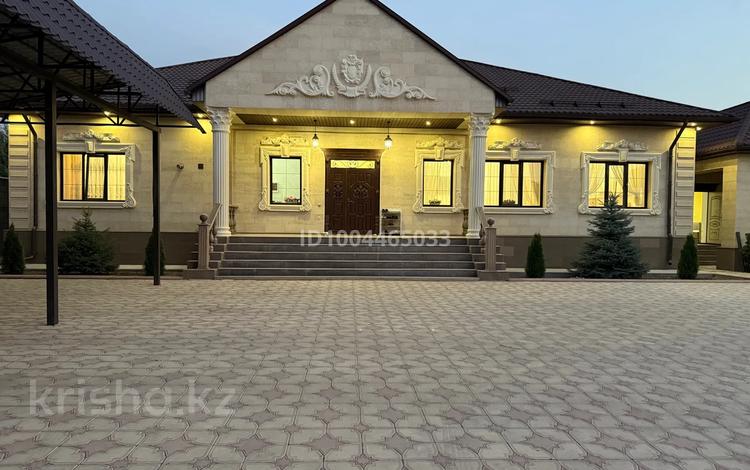 Жеке үй · 7 бөлме · 400 м² · 12.7 сот., Медеу, бағасы: 190 млн 〒 в Каскелене — фото 6