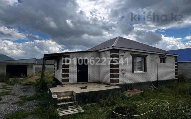 Отдельный дом · 3 комнаты · 120 м² · 10 сот., жилой массив Жанаконыс-2, Участок 649 — Возле школы за 26 млн ₸ в Актобе — фото 5