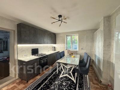 Отдельный дом · 3 комнаты · 90 м² · 6 сот., Бобровка за 17 млн ₸ в Семее