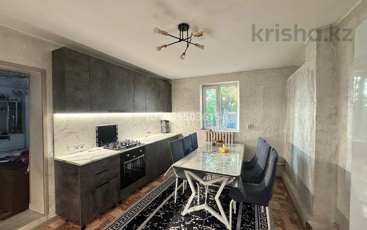 Отдельный дом · 3 комнаты · 90 м² · 6 сот., Бобровка за 17 млн ₸ в Семее — фото 2