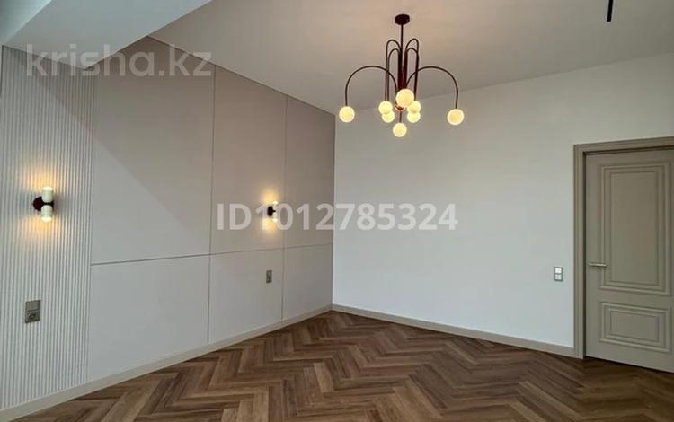 3-комнатная квартира · 105 м² · 7/10 этаж, 40-й мкр 2 за 65 млн ₸ в Актау — фото 2
