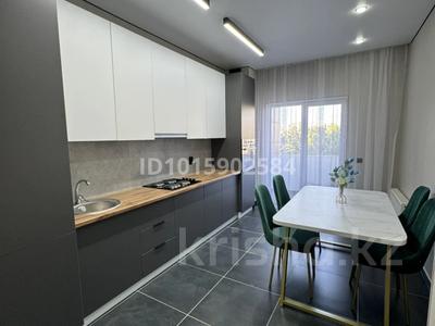2-комнатная квартира · 68 м² · 4/9 этаж, 18-й микрорайон, Жандосова 73/а — Школа Арман за 37.5 млн ₸ в Шымкенте, Аль-Фарабийский р-н
