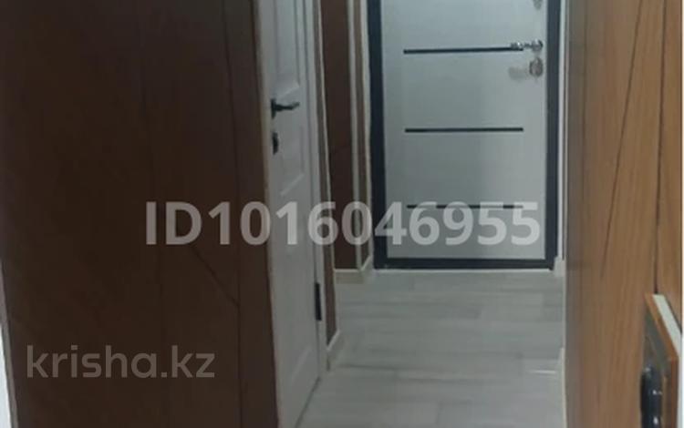 1-бөлмелі пәтер · 32 м² · 3/5 қабат, 1-ый мкр 22 — 1 мкр, дом 22, бағасы: 8 млн ₸ в Кульсары — фото 2