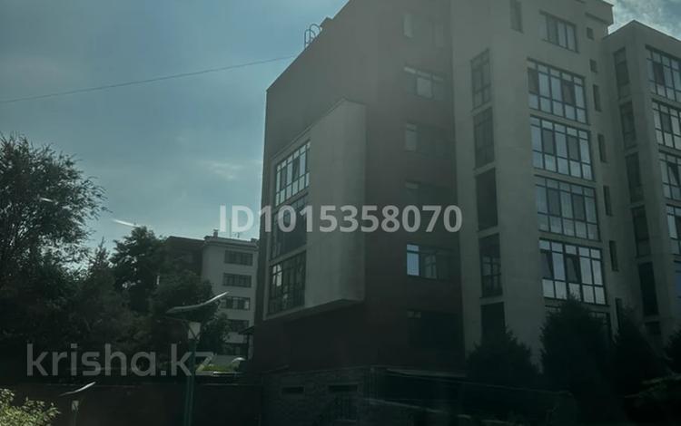 5-комнатная квартира · 225.5 м² · 4/6 этаж, Рахмадиева 2/2 за 230 млн ₸ в Алматы, Бостандыкский р-н — фото 2