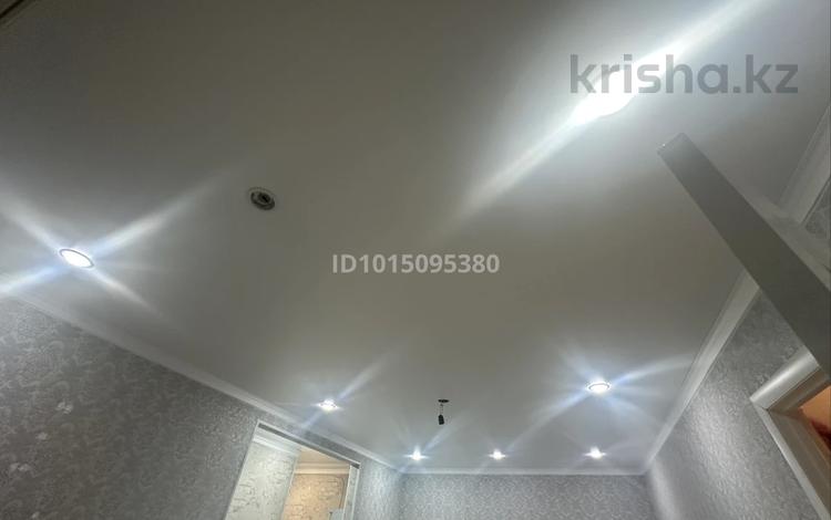 2-бөлмелі пәтер · 46 м² · 3/5 қабат, 12-шағынаудан, бағасы: 150 000 ₸ в Караганде, Алихана Бокейханова р-н — фото 2