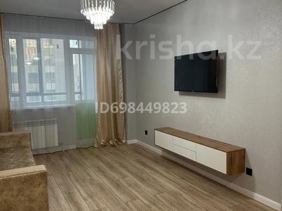 2-бөлмелі пәтер, 65 м², 13/14 қабат ай сайын, Мангилик Ел 62, бағасы: 300 000 〒 в Астане, Есильский р-н