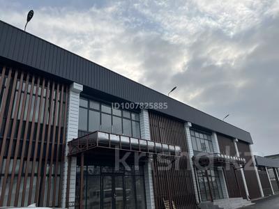 Офисы, магазины и бутики, кабинеты и рабочие места, студии · 1186 м² за ~ 3.3 млн 〒 в Таразе