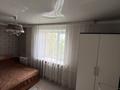 3-комнатная квартира · 60 м² · 5/5 этаж, 6й микрорайон 5 — Вокзал за 200 000 ₸ в Караганде, Казыбек би р-н — фото 2