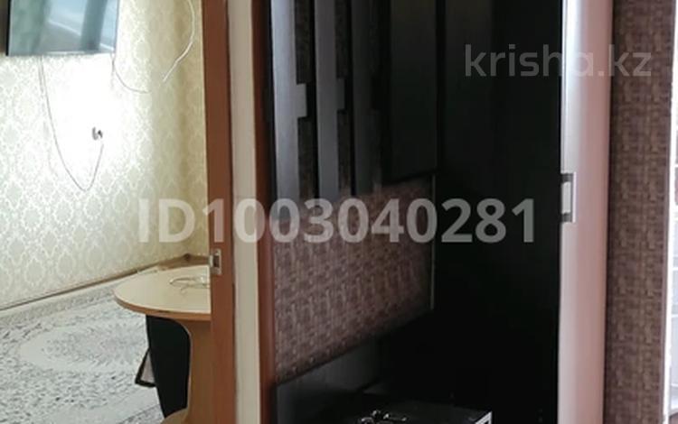 1-комнатная квартира · 35 м² · 8/9 этаж, мкр Строитель 5 — абулхайырхана за 11.5 млн 〒 в Уральске — фото 2