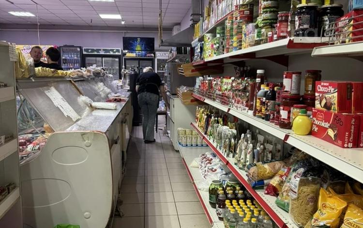 3-бөлмелі пәтер · 98 м² · 3/9 қабат, Курмангазы 198, бағасы: 38.5 млн ₸ в Уральске — фото 2