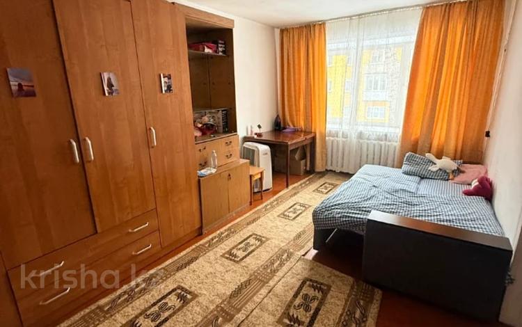 1-комнатная квартира · 33 м² · 2/5 этаж, Назарбаева 84 за 11.5 млн ₸ в Усть-Каменогорске — фото 8