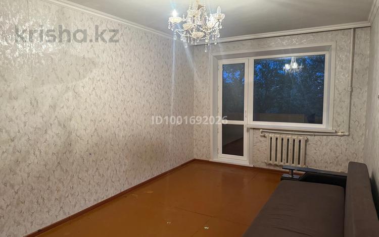 1-комнатная квартира · 31 м² · 4/5 этаж, Майкудук, Квартал 2 32 за 8 млн 〒 в Караганде, Алихана Бокейханова р-н — фото 2