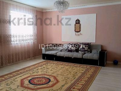 Жеке үй · 4 бөлме · 200 м² · 10 жүзд., Озбекали Жанибек 1 — Кошкарбаева, бағасы: 120 млн ₸ в Астане, Сарайшык р-н