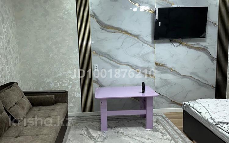 1-комнатная квартира · 30 м² · 1/4 этаж, Айбергенова 6 — На против Шымкент-плазы за 10 000 ₸ в Абайский р-н — фото 2