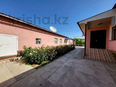 Отдельный дом • 7 комнат • 350 м² • 15 сот., Исламов 15 — Жуковский за 50 млн 〒 в Туркестане