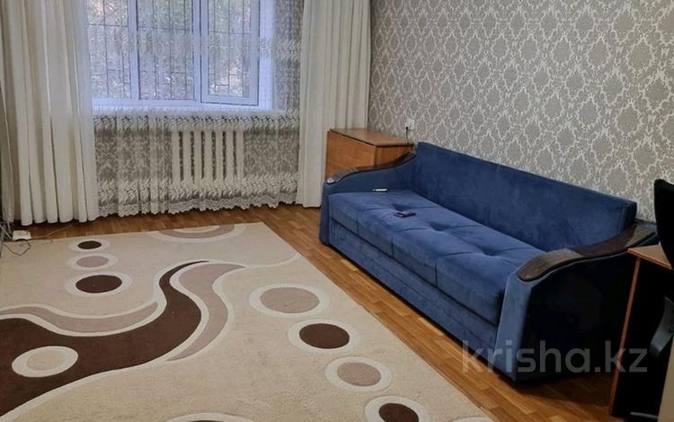 2-комнатная квартира, 45 м², 1/4 этаж помесячно, 1микр 5