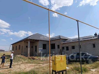 Отдельный дом · 6 комнат · 104 м² · 8 сот., жилой массив Кайнар Булак, Маржанкол 44 — Сырым Батыр оң жақта Грамад супермаркет за 26 млн 〒 в Шымкенте, Абайский р-н