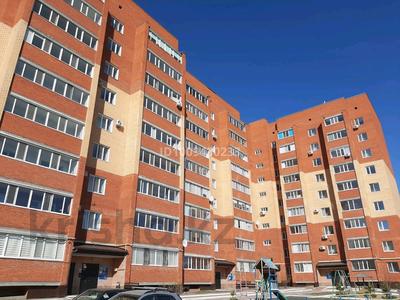 2-бөлмелі пәтер · 70 м² · 9/9 қабат, 8-й микрорайон, 8 мкр 22 — 16 школа, спорт комплекс "Казахстан", бағасы: 34.8 млн 〒 в Костанае