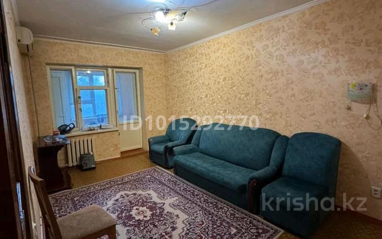 3-комнатная квартира · 63 м² · 2/5 этаж, Абулхаир хана 25 за 120 000 ₸ в  — фото 2