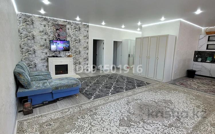 3-бөлмелі пәтер · 102 м² · 8/8 қабат, 19-й мкр 45, бағасы: 29 млн ₸ в Актау — фото 13