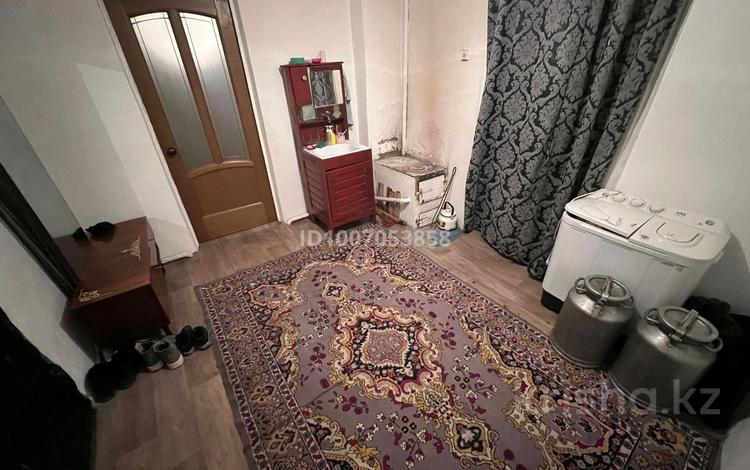 Жеке үй · 6 бөлме · 100 м², Достык 230 — Возле магазина Достар, бағасы: 6 млн ₸ в Калбатау — фото 2