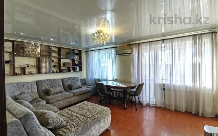 3-комнатная квартира · 71.4 м² · 4/5 этаж, мкр Новый Город, Ержанова 47/2 — Газалиева- Центральный парк за 30.9 млн ₸ в Караганде, Казыбек би р-н — фото 2
