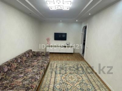 3-бөлмелі пәтер · 68 м² · 1/5 қабат, Хусаинова 157 — Универмаг, бағасы: 200 000 ₸ в Уральске