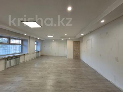 Свободное назначение, офисы, магазины и бутики, общепит, фитнес и спорт, образование, развлечения · 220 м² за 2 млн 〒 в Караганде, Казыбек би р-н
