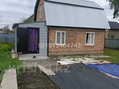 Дача · 3 комнаты · 35 м² · 6 сот., Пл. Республики за 3 млн ₸ в Усть-Каменогорске, Ульбинский