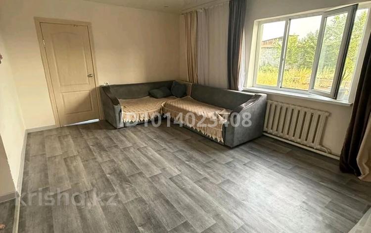 Отдельный дом · 4 комнаты · 100 м² · 6 сот., Восточный Правый поселок 9159 за 16 млн ₸ в Семее — фото 2