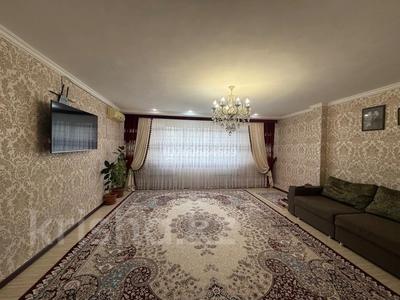Продажа квартир в Мангистауской обл.: 4-комнатная квартира · 100 м² · 4/5 этаж, 15-й мкр 43 за 32 млн 〒 4-комнатная квартира · 100 м² · 4/5 этаж, 15-й мкр 43 за 32 млн 〒 в Актау