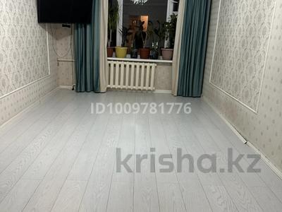 3-комнатная квартира · 65 м² · 5/5 этаж, Уалиханов 27 — Артём за 300 000 〒 в Астане, р-н Байконур