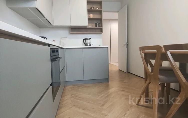 3-комнатная квартира · 90 м² · 4/5 этаж, Просп. Абылай хана 64 за 150 млн ₸ в Алматы, Алмалинский р-н — фото 2