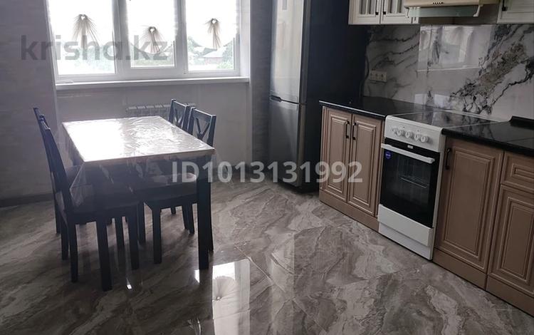 2-бөлмелі пәтер · 62 м² · 7/12 қабат, мкр Калкаман-2, Калкаман 4Б, бағасы: 270 000 ₸ в Алматы, Наурызбайский р-н — фото 2