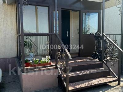 Отдельный дом · 7 комнат · 200 м² · 18 сот., Достык 44 за 75 млн ₸ в Усть-Каменогорске, Ахмирово
