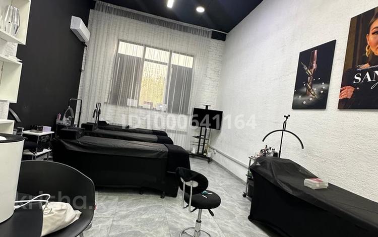 Офисы, салоны красоты, кабинеты и рабочие места · 50 м² за 60 000 〒 в Алматы, Ауэзовский р-н — фото 10