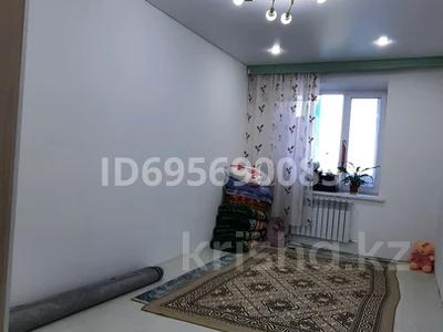 Пәтерлер в Западно-Казахстанской обл.: 2-бөлмелі пәтер · 63.3 м² · 2/3 қабат, Көпбергенова — Продаётся 2-х комн. квартира 3/2эт. Рядом N14 школа, садик ,остановка, бағасы: 20 млн 〒 2-бөлмелі пәтер · 63.3 м² · 2/3 қабат, Көпбергенова — Продаётся 2-х комн. квартира 3/2эт. Рядом N14 школа, садик ,остановка, бағасы: 20 млн 〒 в Уральске