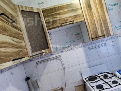 2-комнатная квартира · 44 м² · 1/5 этаж, 40 лет победы 56/1 56/1 — Базар, 26 квартал за 100 000 ₸ в Шахтинске