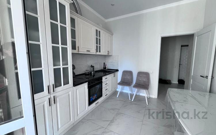 2-бөлмелі пәтер · 64 м² · 8/10 қабат, мкр Юго-Восток, микрорайон Байкена Ашимова, бағасы: 33 млн ₸ в Караганде, Казыбек би р-н — фото 3