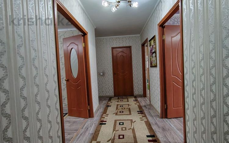 3-бөлмелі пәтер · 70.7 м² · 2/5 қабат, мкр Астана 5, бағасы: 28 млн ₸ в Уральске — фото 2
