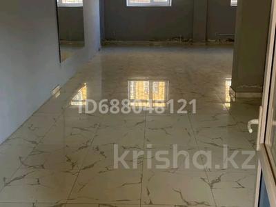 Офисы, фитнес и спорт, кабинеты и рабочие места · 150 м² за 200 000 〒 в Атырау, мкр Нурсая