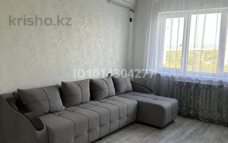 1-комнатная квартира · 42 м² · 8/9 этаж, мкр Жетысу-2 25 — Саина Улыкбека за 270 000 ₸ в Алматы, Ауэзовский р-н — фото 2