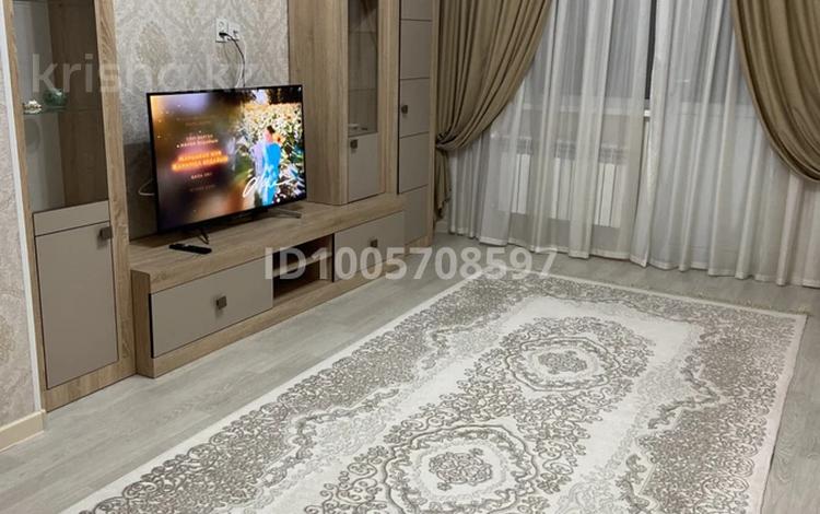 2-бөлмелі пәтер · 70 м² · 10/17 қабат, Кунаева 91, бағасы: 38 млн ₸ в Шымкенте, Аль-Фарабийский р-н — фото 2