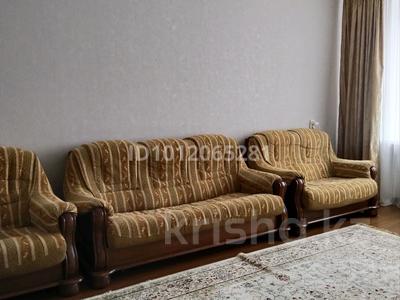 2-комнатная квартира · 57 м² · 2/5 этаж, ул. Толеубая Аманова 12 за 15 000 ₸ в Семее, Красный Кордон