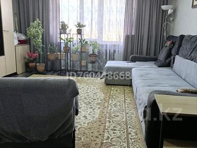 2-комнатная квартира · 56 м² · 10/10 этаж, Валиханова 159 — Район Рынка за 23 млн 〒 в Семее, Красный Кордон