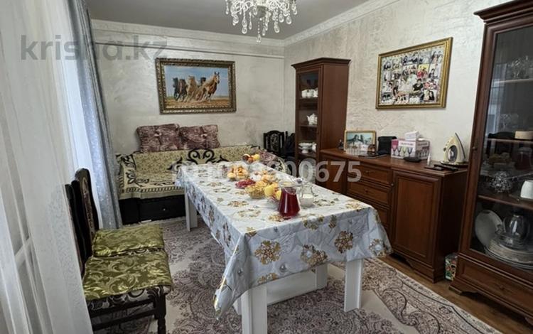 3-комнатная квартира · 57 м² · 5/5 этаж, 3 мкр за 18 млн ₸ в Байкент — фото 2