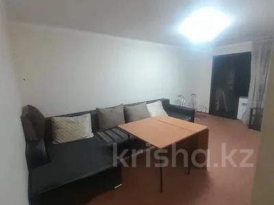 3-комнатная квартира · 65 м² · 1/3 этаж · помесячно, мкр №8 41А за 250 000 〒 в Алматы, Ауэзовский р-н